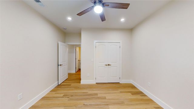 1625 Avenue D, Grand Prairie, TX 75051