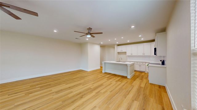 1625 Avenue D, Grand Prairie, TX 75051