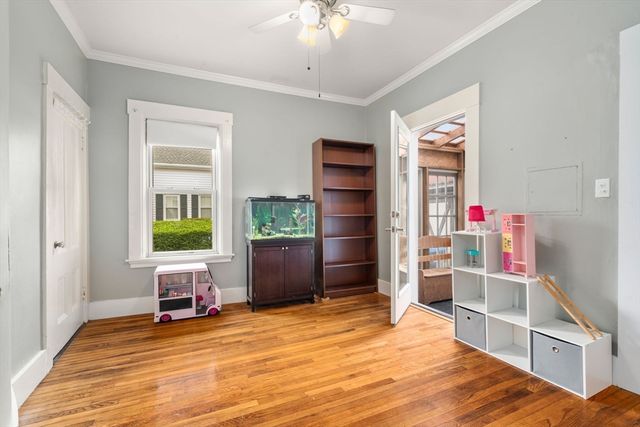 12 Western Ave, Natick, MA 01760