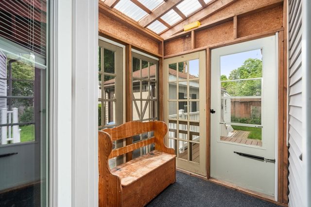 12 Western Ave, Natick, MA 01760