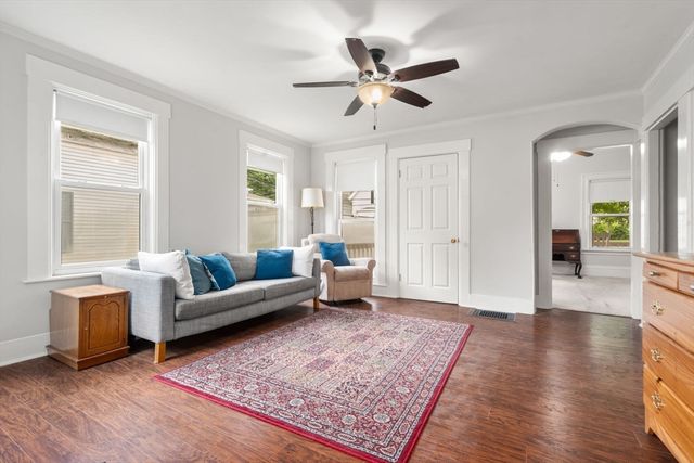 12 Western Ave, Natick, MA 01760