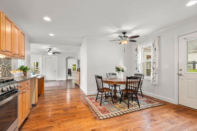 12 Western Ave, Natick, MA 01760