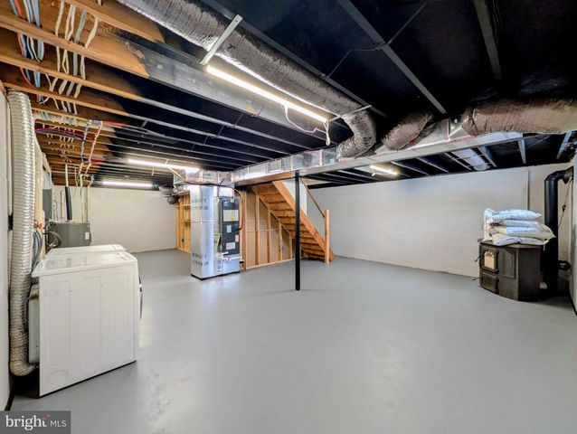 520 PITNEY RD, Columbia, PA 17512