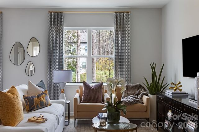 6045 Longar Lane, Charlotte, NC 28269