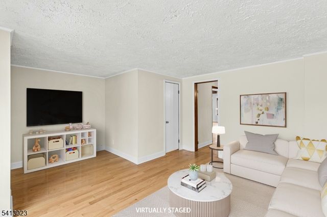 10 Madison Ave, Cranford Twp., NJ 07016