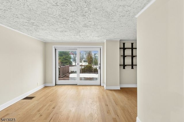 10 Madison Ave, Cranford Twp., NJ 07016