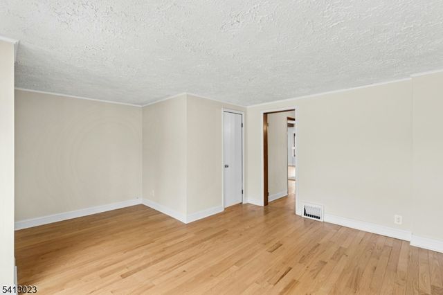 10 Madison Ave, Cranford Twp., NJ 07016