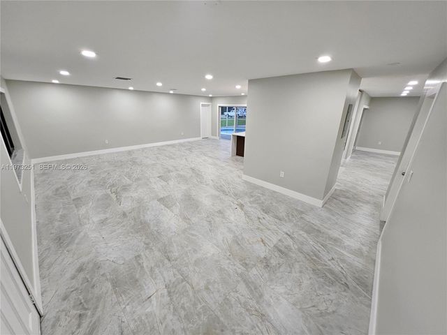 11761 NW 27th Ct, Plantation, FL 33323