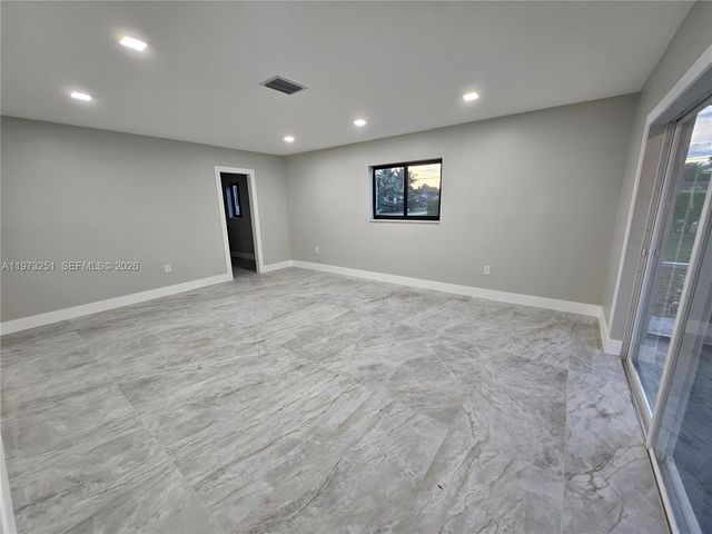 11761 NW 27th Ct, Plantation, FL 33323