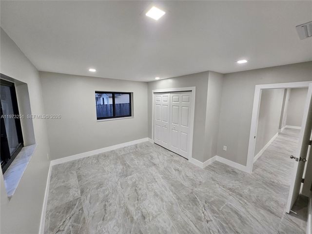 11761 NW 27th Ct, Plantation, FL 33323