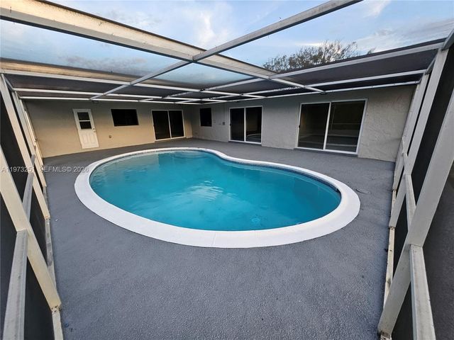 11761 NW 27th Ct, Plantation, FL 33323