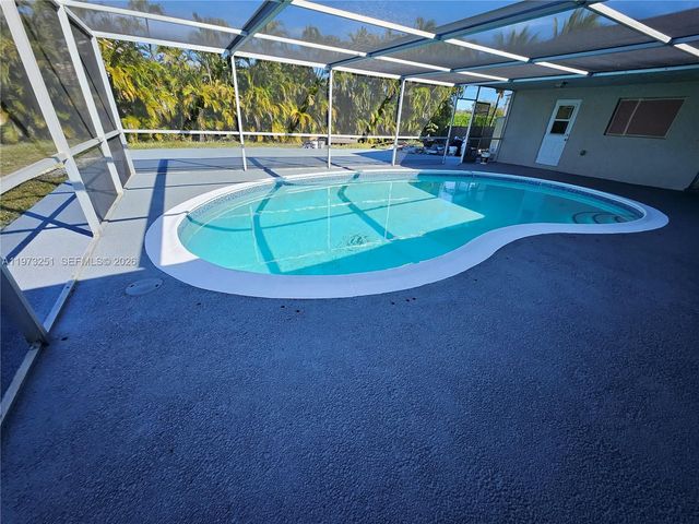 11761 NW 27th Ct, Plantation, FL 33323