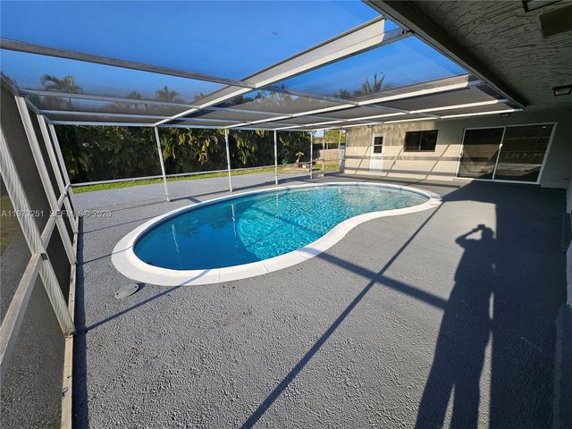 11761 NW 27th Ct, Plantation, FL 33323