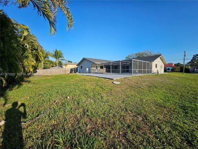 11761 NW 27th Ct, Plantation, FL 33323