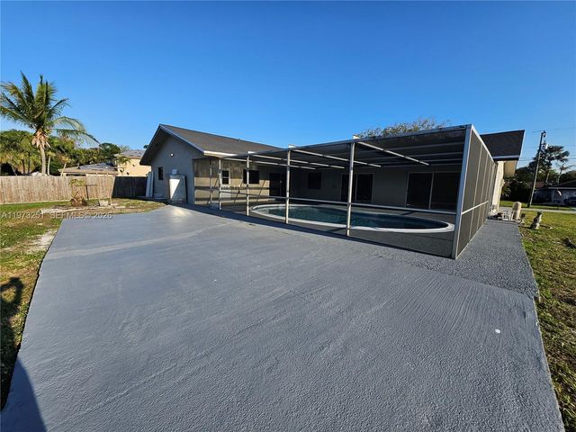 11761 NW 27th Ct, Plantation, FL 33323