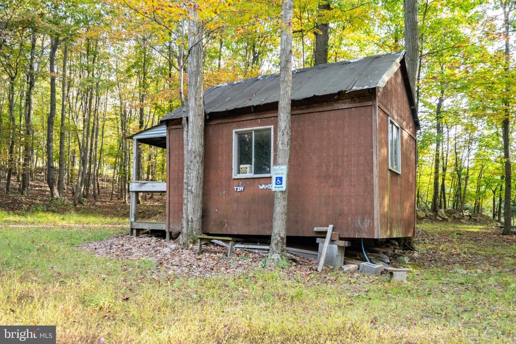 Image 28 of property listing at 15800 SPRUCEWOOD DR, Frostburg, MD 21532