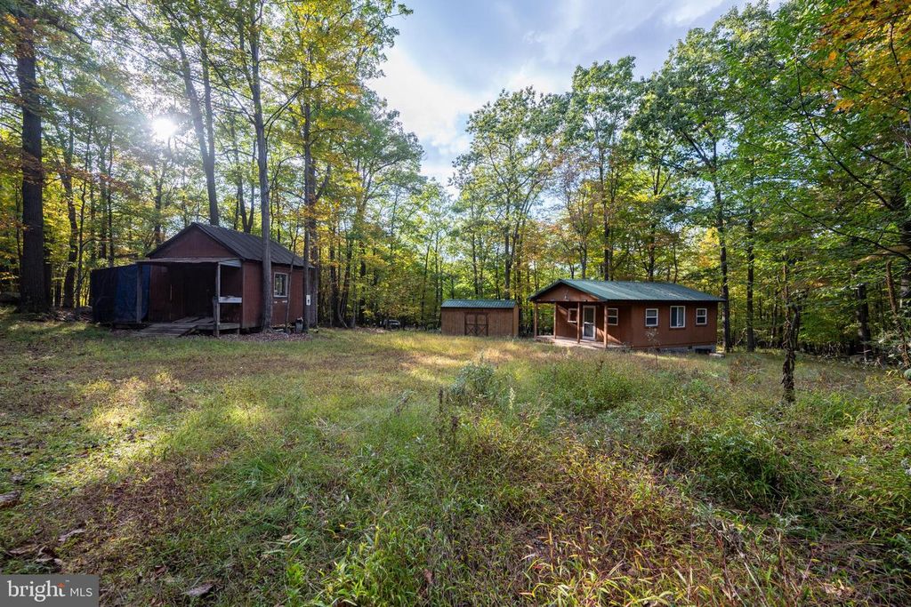 Image 33 of property listing at 15800 SPRUCEWOOD DR, Frostburg, MD 21532