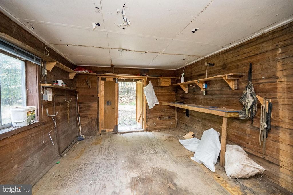 Image 66 of property listing at 15800 SPRUCEWOOD DR, Frostburg, MD 21532