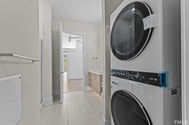 2441 Campus Shore Drive 309, Raleigh, NC 27606