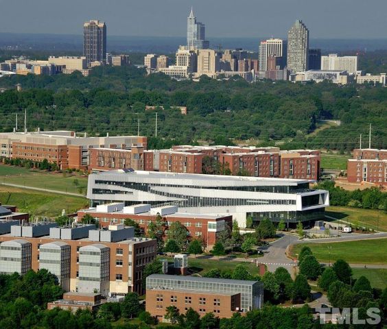2441 Campus Shore Drive 309, Raleigh, NC 27606