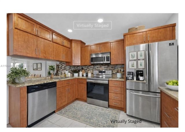 889 Hamilton Drive 889L, Homestead, FL 33034