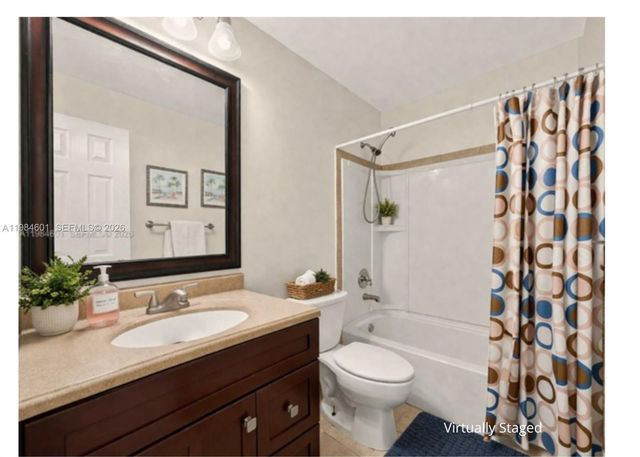 889 Hamilton Drive 889L, Homestead, FL 33034