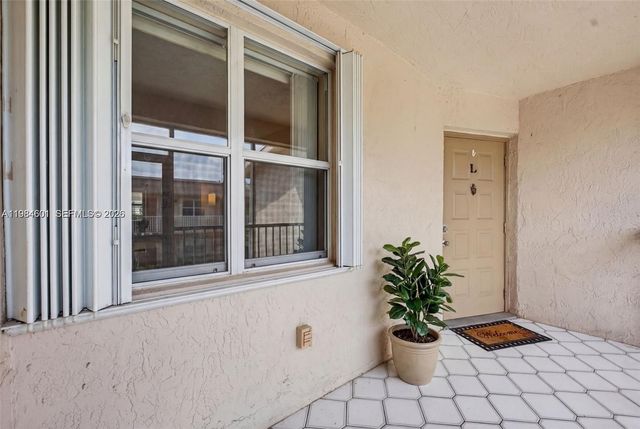 889 Hamilton Drive 889L, Homestead, FL 33034