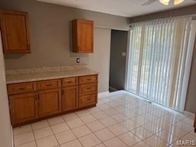 11632 Las Ladera Drive, Florissant, MO 63033