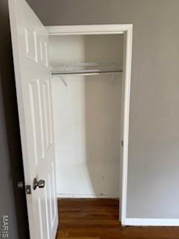 11632 Las Ladera Drive, Florissant, MO 63033