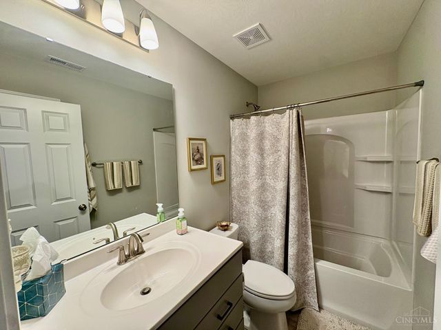5693 White Pine Lane, Fairfield Twp, OH 45011