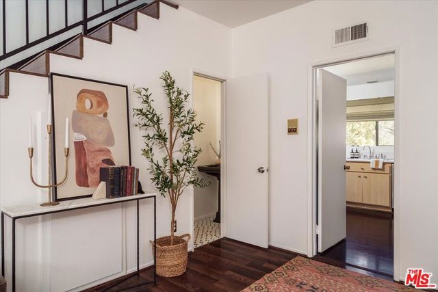 822 Victor Avenue 4, Inglewood, CA 90302