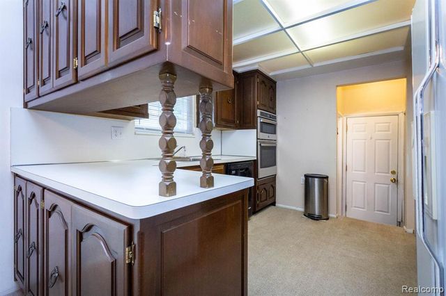 36271 Suffolk Street, Clinton Township, MI 48035