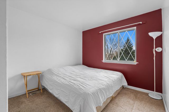 29265 Hayes Road, Warren, MI 48088