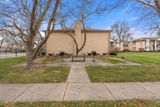 29265 Hayes Road, Warren, MI 48088