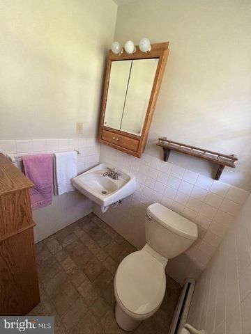 451 W NEVERSINK RD, Reading, PA 19606