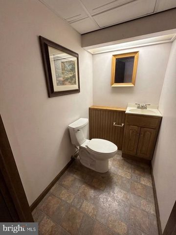 451 W NEVERSINK RD, Reading, PA 19606