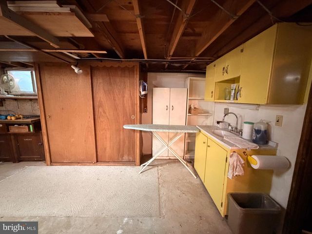 451 W NEVERSINK RD, Reading, PA 19606