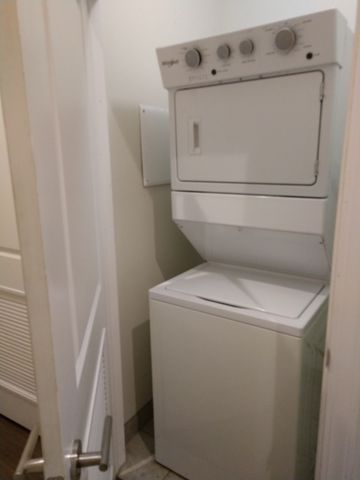 3538 N Fremont Street 1, Chicago, IL 60657