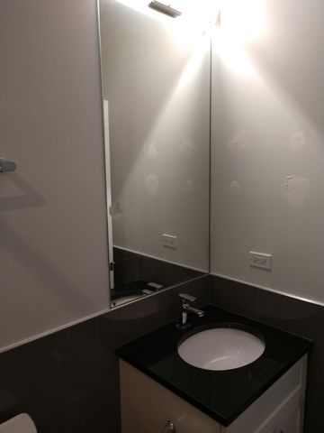 3538 N Fremont Street 1, Chicago, IL 60657