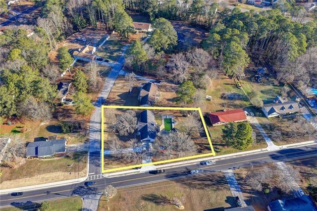 2136 Briarwood Court, Snellville, GA 30078