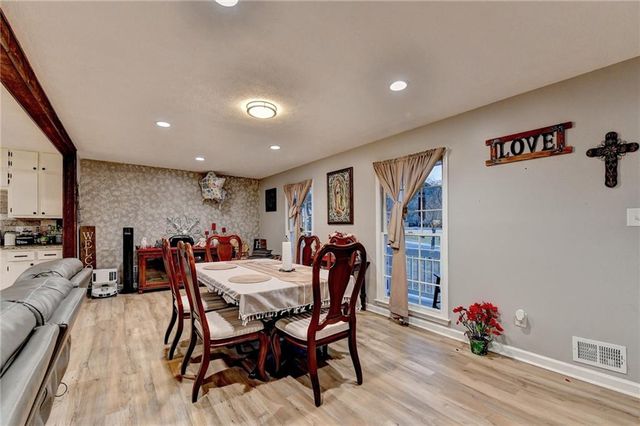 2136 Briarwood Court, Snellville, GA 30078