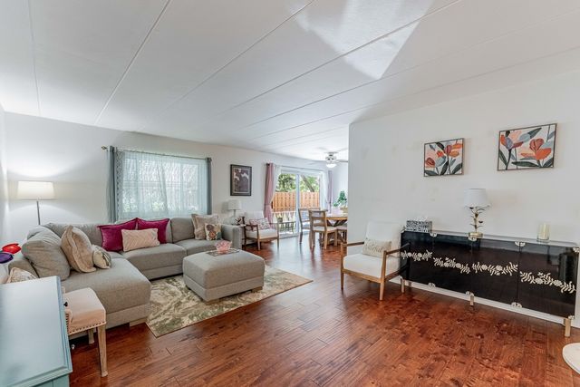 705 N Western Avenue 1C, Park Ridge, IL 60068