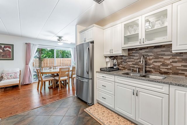 705 N Western Avenue 1C, Park Ridge, IL 60068