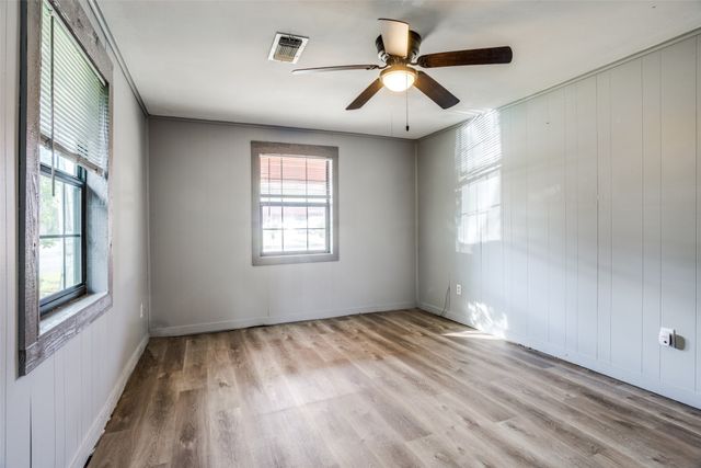 110 E Fm 120, Pottsboro, TX 75076