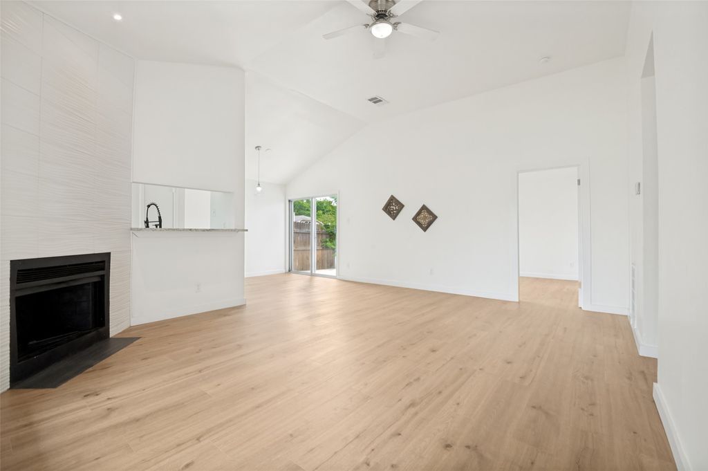 6952 Sammy Circle, Dallas, TX 75237 — photo 4