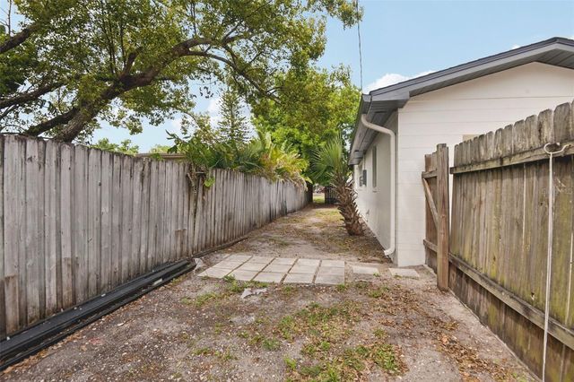 3468 9TH AVENUE N, St Petersburg, FL 33713