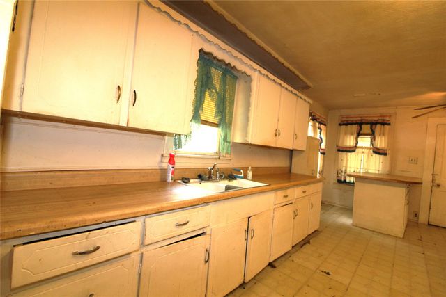 6601 S Fm 148, Kaufman, TX 75142