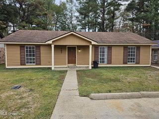 765 Clearmont Drive, Pearl, MS 39208