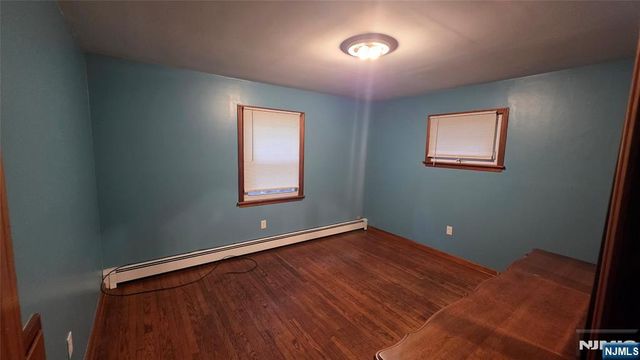 91 Goldfinch Lane, West Milford, NJ 07421