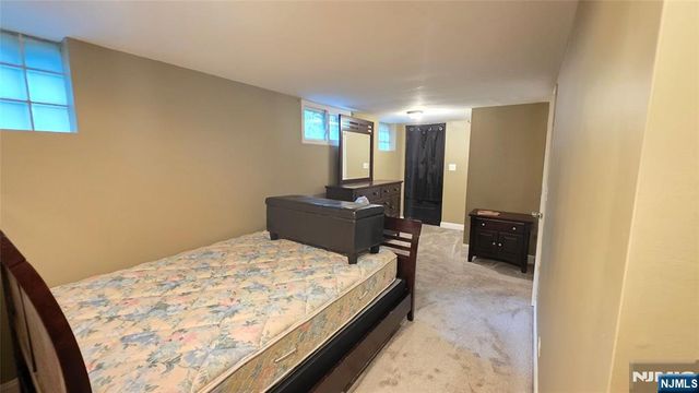91 Goldfinch Lane, West Milford, NJ 07421